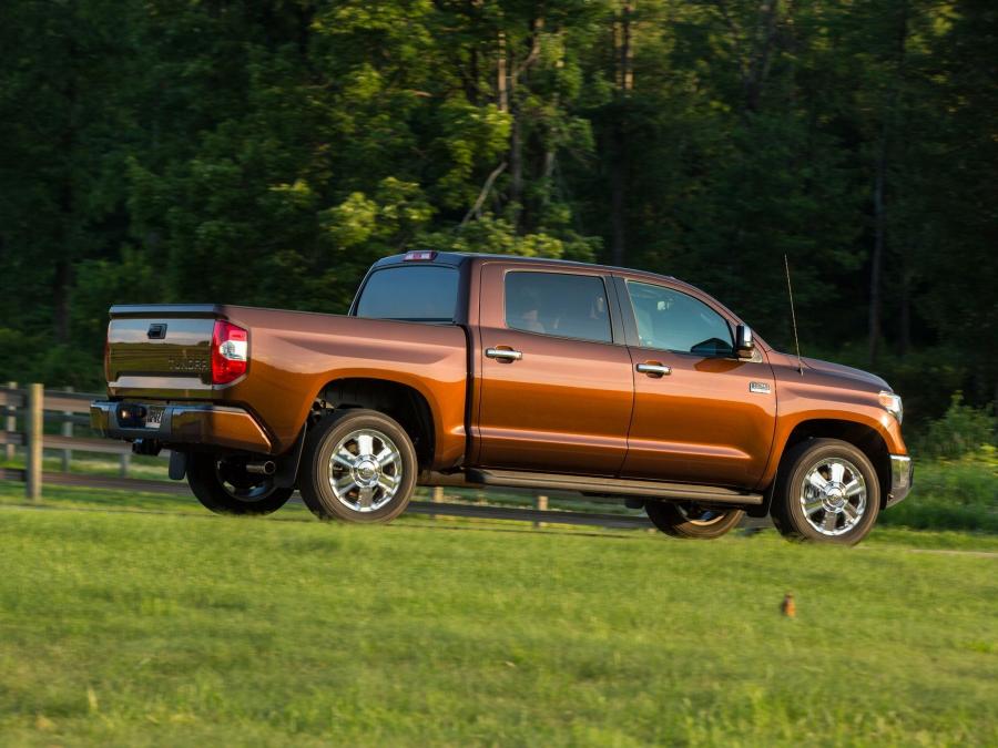  Toyota Tundra 1794 Edition 2013 года  (фото 36 из 40)